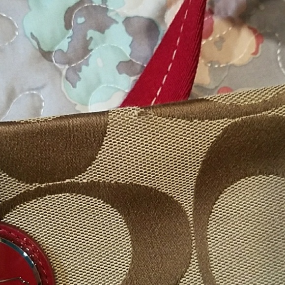 Coach Large Crossbody with Matching Wallet - Picture 7 of 8